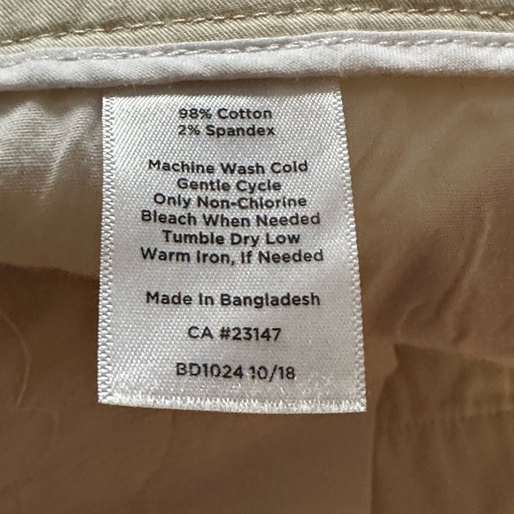 Talbots Women’s Tan Shorts Size 16 - Picture 4 of 6